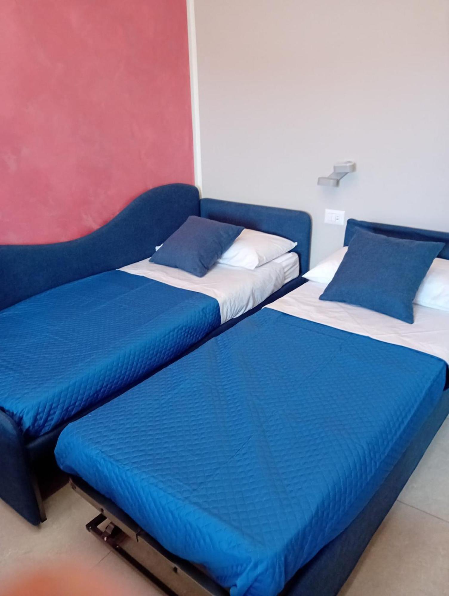 B&B Piccololucio2 Neapel Exterior foto